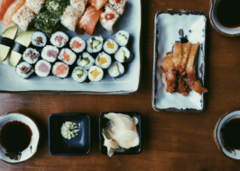 sushi+wok counter